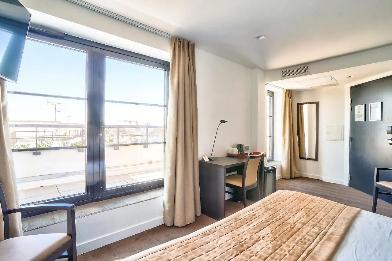 Simon's Boutique Hotell 3*